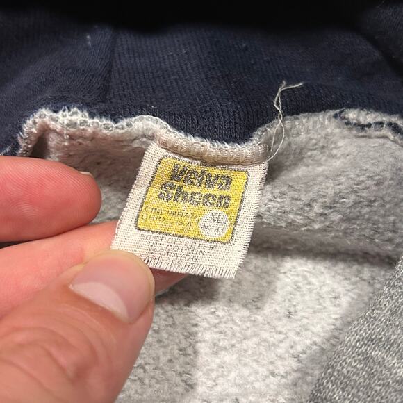 Vintage 70s Velva Sheen Las Vegas Rainbow Hoodie Striped Sleeves USA - Picture 3 of 4